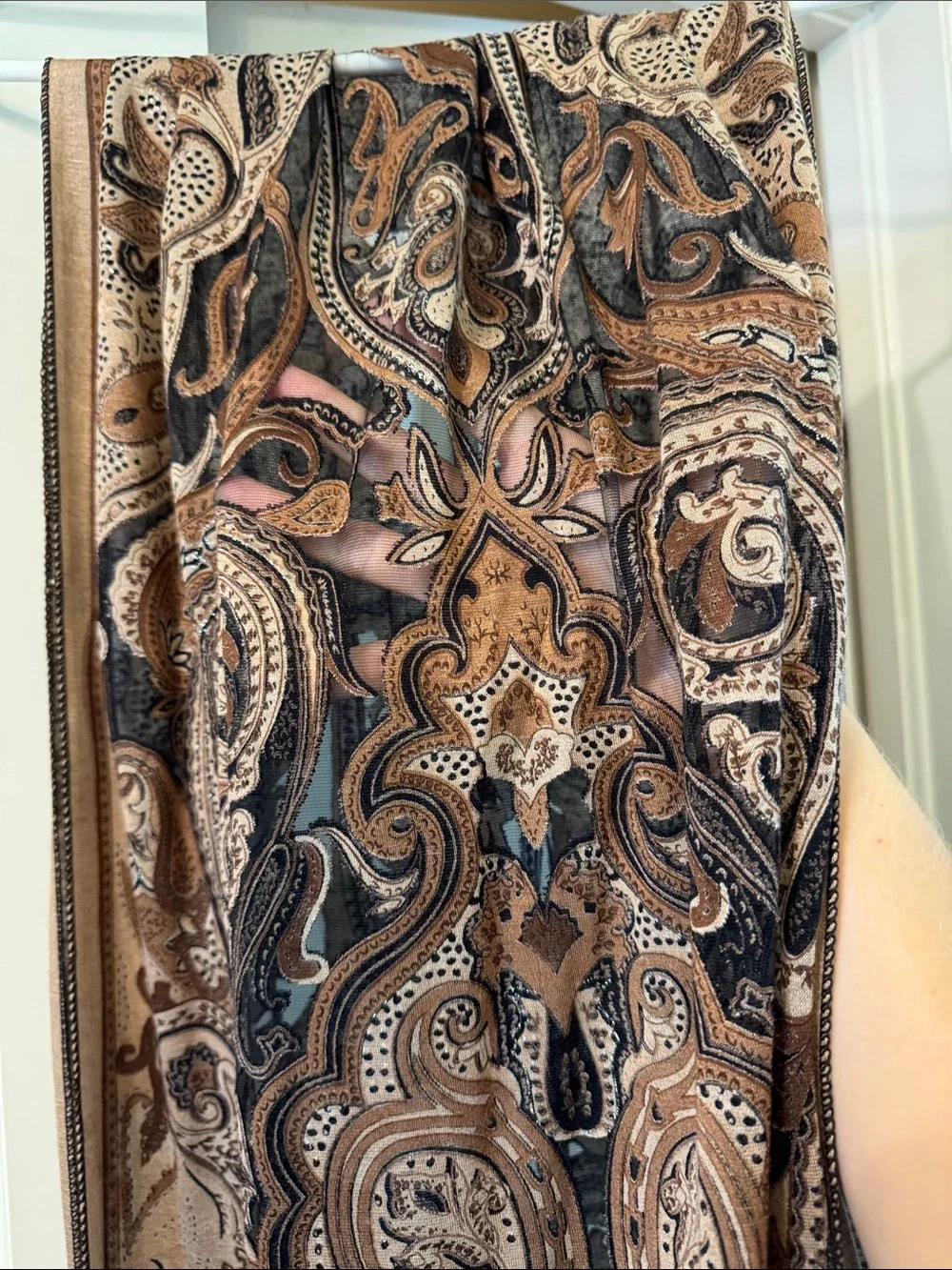 Women’s scarf